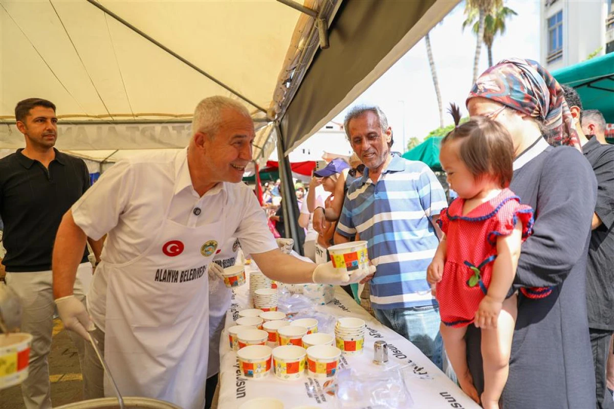 BAŞKAN &Ouml;Z&Ccedil;ELİK: PAYLAŞMANIN VE DAYANIŞMANIN G&Uuml;ZELLİĞİNİ HEP BİRLİKTE YAŞIYORUZ