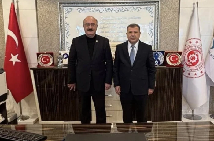 BBP&rsquo;Lİ YILMAZ&rsquo;DAN &Ccedil;OKAL&rsquo;A SERT TEPKİ; "DEVLETİN M&Uuml;D&Uuml;R&Uuml;, DAYINIZIN TAHSİLDARI DEĞİLDİR!" 