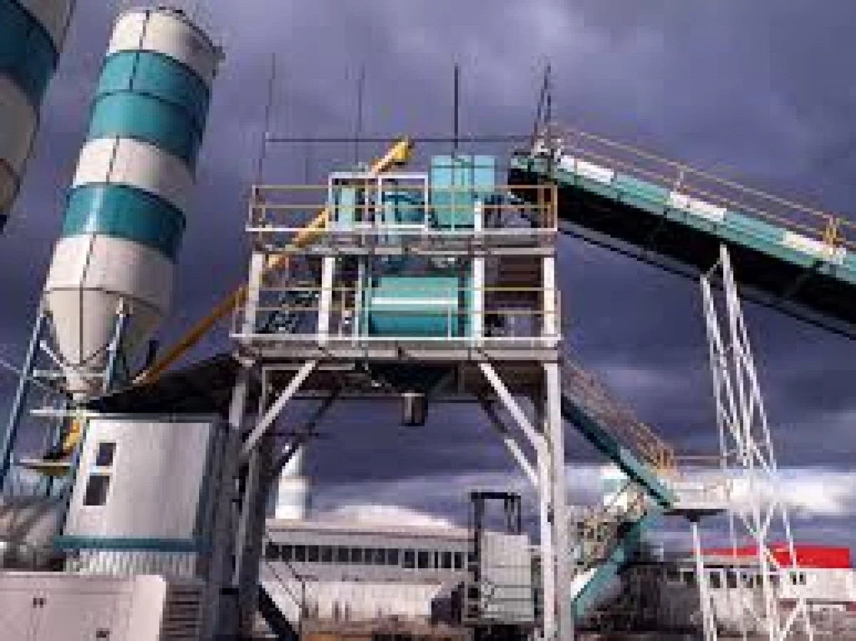 &Ccedil;amyuva&rsquo;daki Beton Santrali Tartışması: Yıkım Kararı Var, M&uuml;h&uuml;rleme Yok mu?