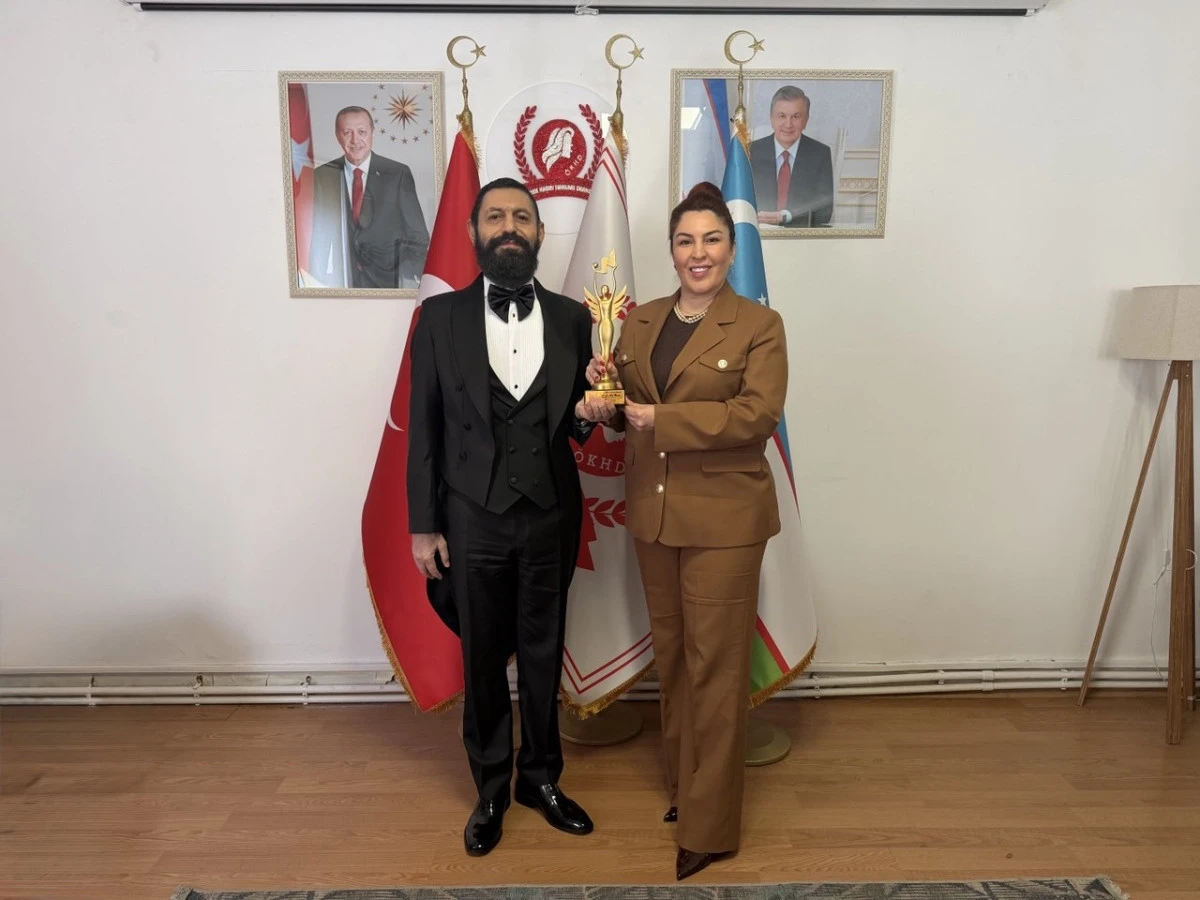 &ldquo;KADIN VE BARIŞ &Ouml;D&Uuml;L&Uuml;&rdquo; AKİF MANAF&rsquo;IN