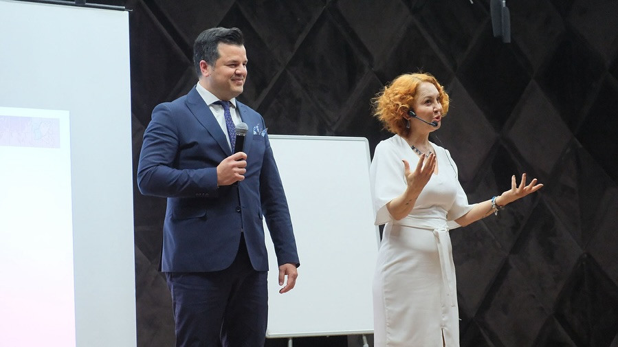 Kemer Belediye personeline seminer