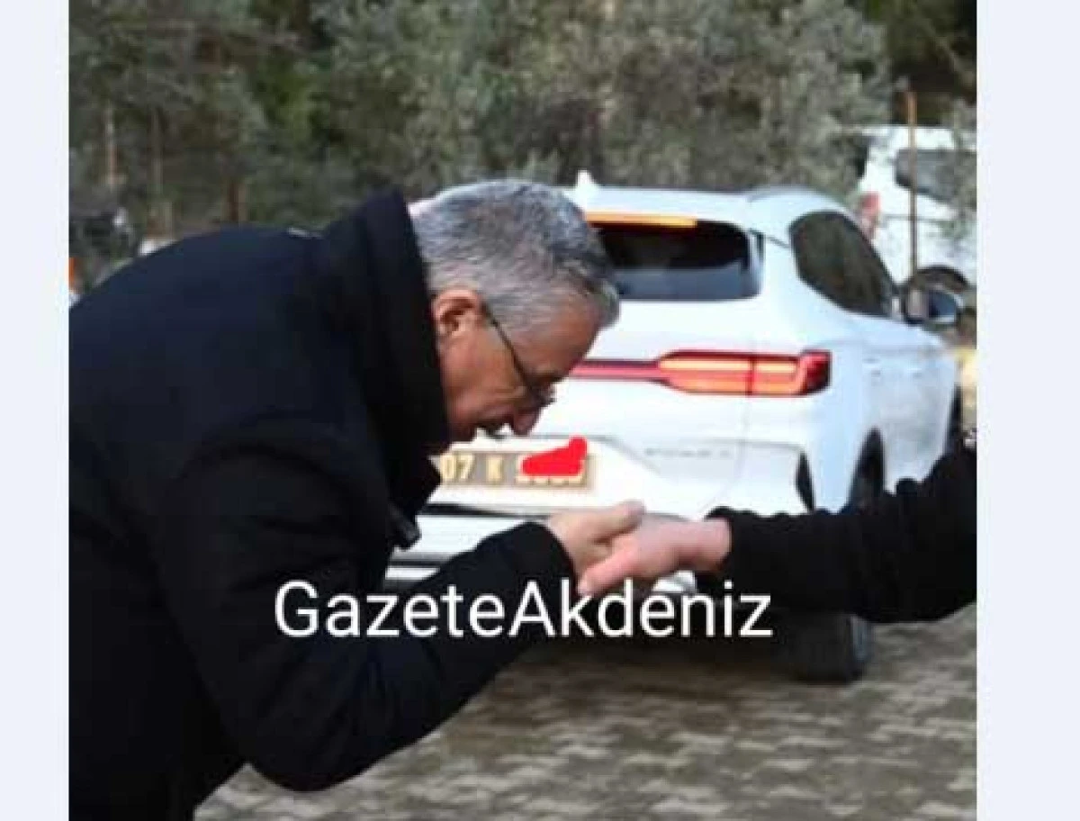 Kemer Belediyesi&rsquo;nde yine &ldquo;bağış&rdquo; tartışması...!