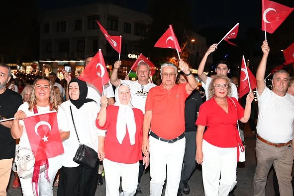 Kemer’de Zafer Bayramı coşkusu