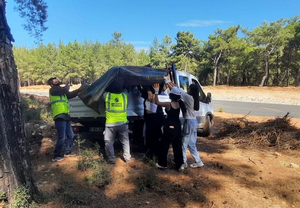 KEPEZ'DE EL ELE ORMAN TEMİZLİĞİ