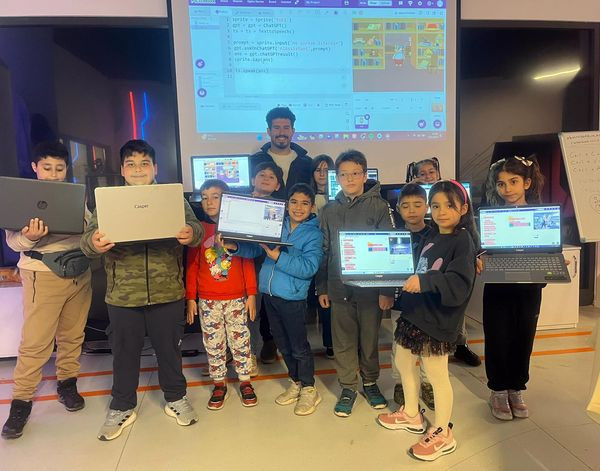 KEPEZ'DE YAPAY ZEKAYA İLK ADIM