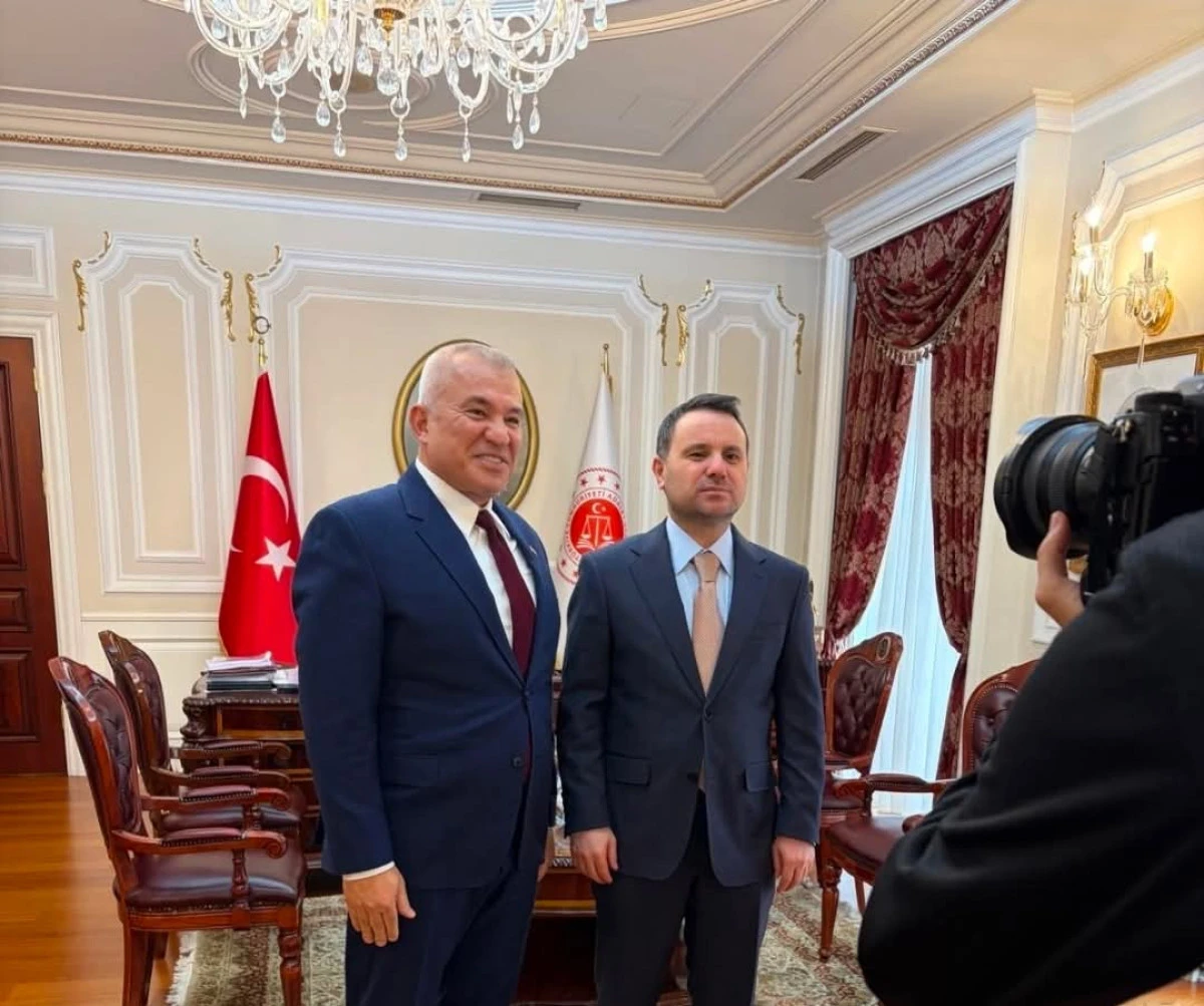 ZAMANLAMASI MANİDAR: MESAJ MI VERİLİYOR?